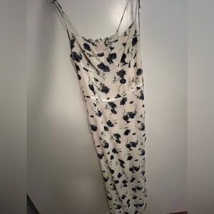 Reformation Kourtney Blueberries Dress 4